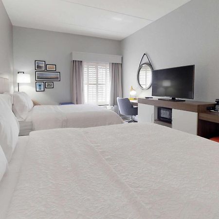 Hampton Inn St. Simons Island Exterior foto