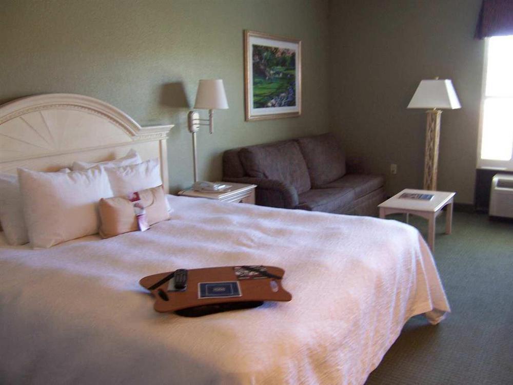 Hampton Inn St. Simons Island Habitación foto