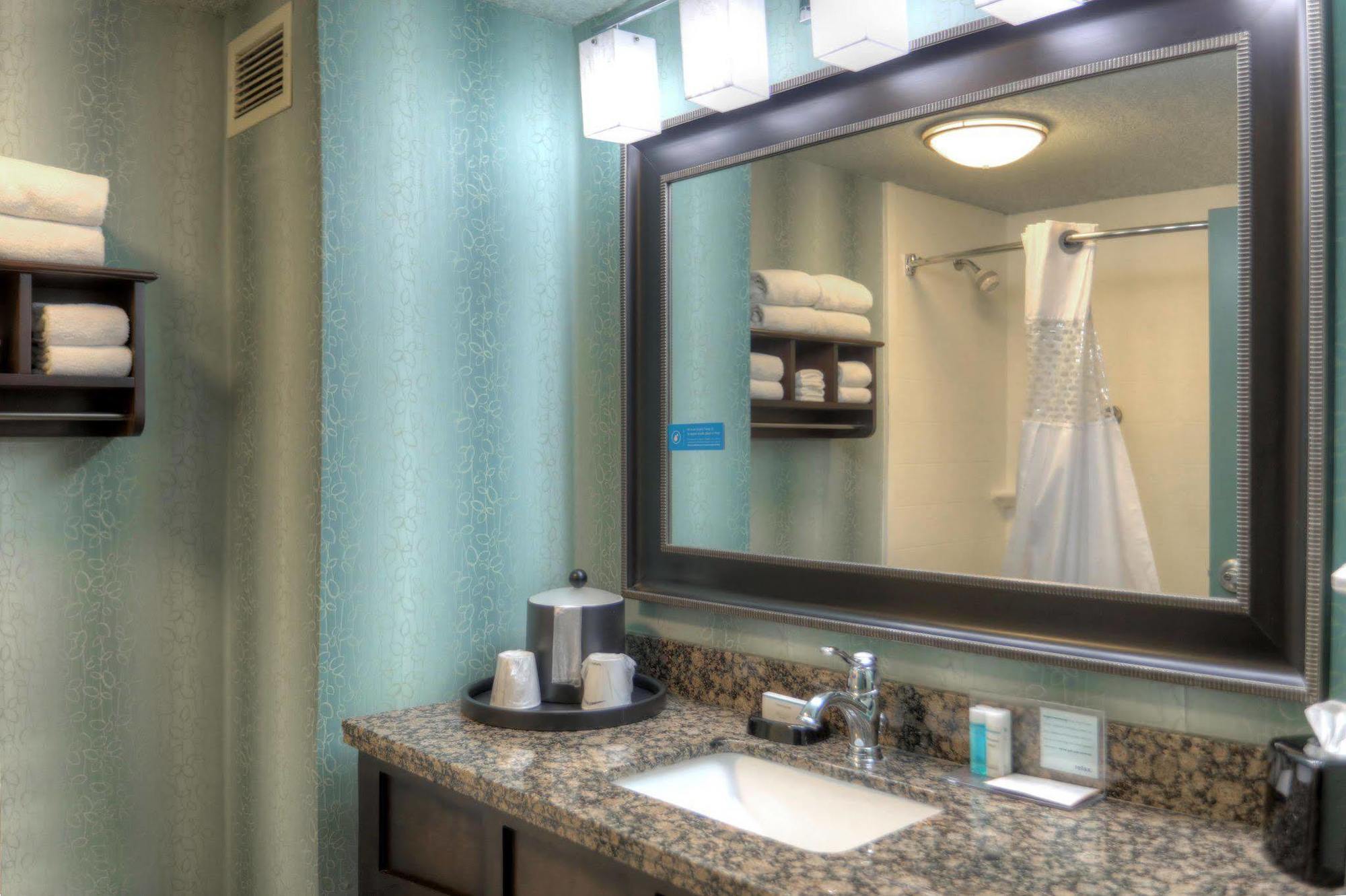 Hampton Inn St. Simons Island Exterior foto